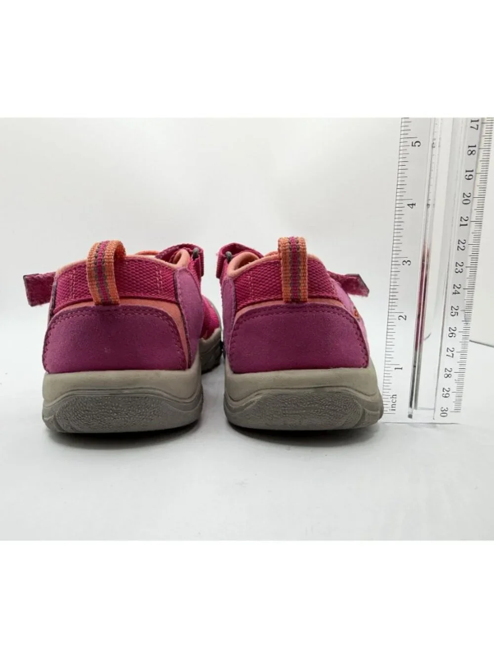 Keen Kids' Newport H2 Water Sandals Size 4 Very Berry Closed Toe Hybrid Shoes